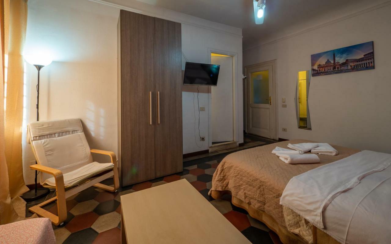 Principe Amedeo Bed & Breakfast โรม ภายนอก รูปภาพ